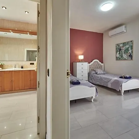 Soledad En Olivella, Sitges, Barcelona